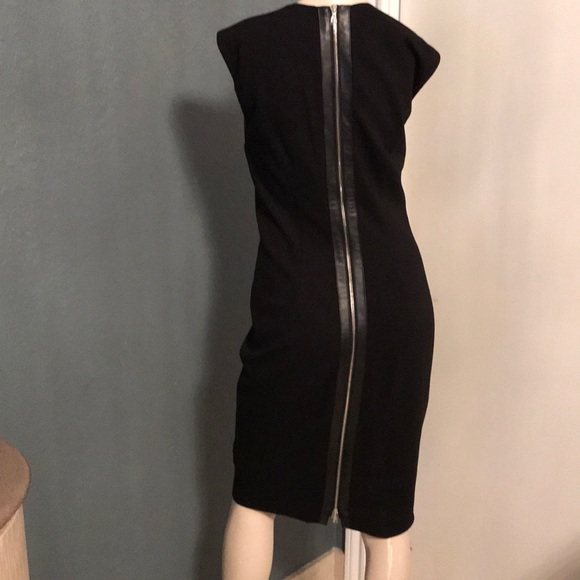 Black dress - Picture 4 of 5